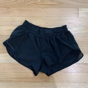 Lululemon Women’s Tracker Shorts Black Running Athletic Size 6